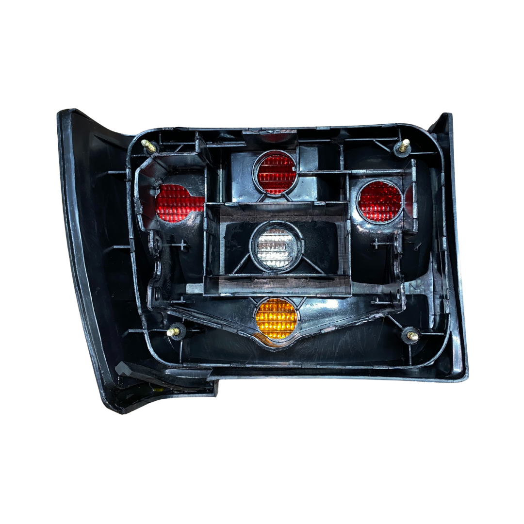 Calavera izquierda DIFORZA FCNV0102 – Volkswagen Jetta II / Golf A2