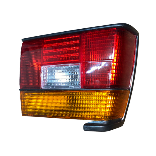 Calavera izquierda DIFORZA FCNV0102 – Volkswagen Jetta II / Golf A2